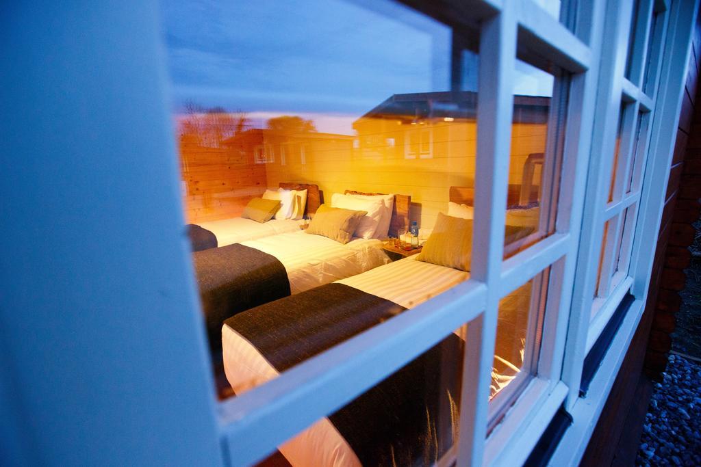 Giltraps Townhouse & Glamping Hotel Kinnitty Стая снимка