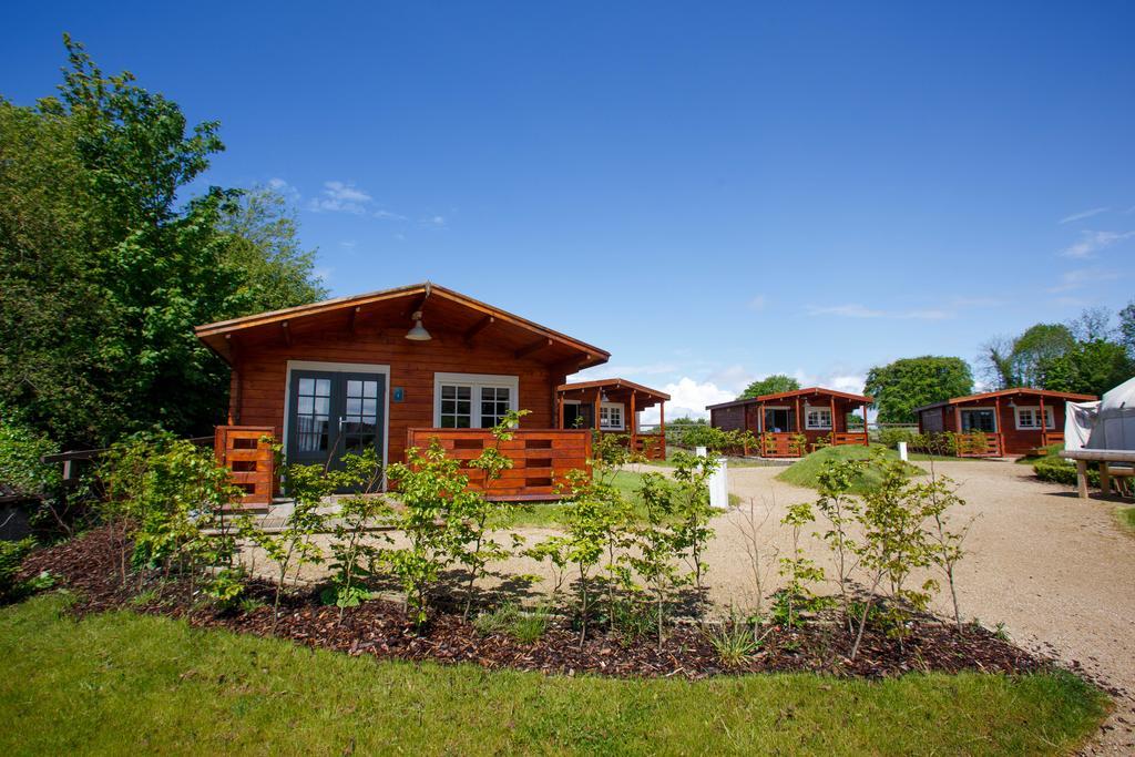Giltraps Townhouse & Glamping Hotel Kinnitty Екстериор снимка