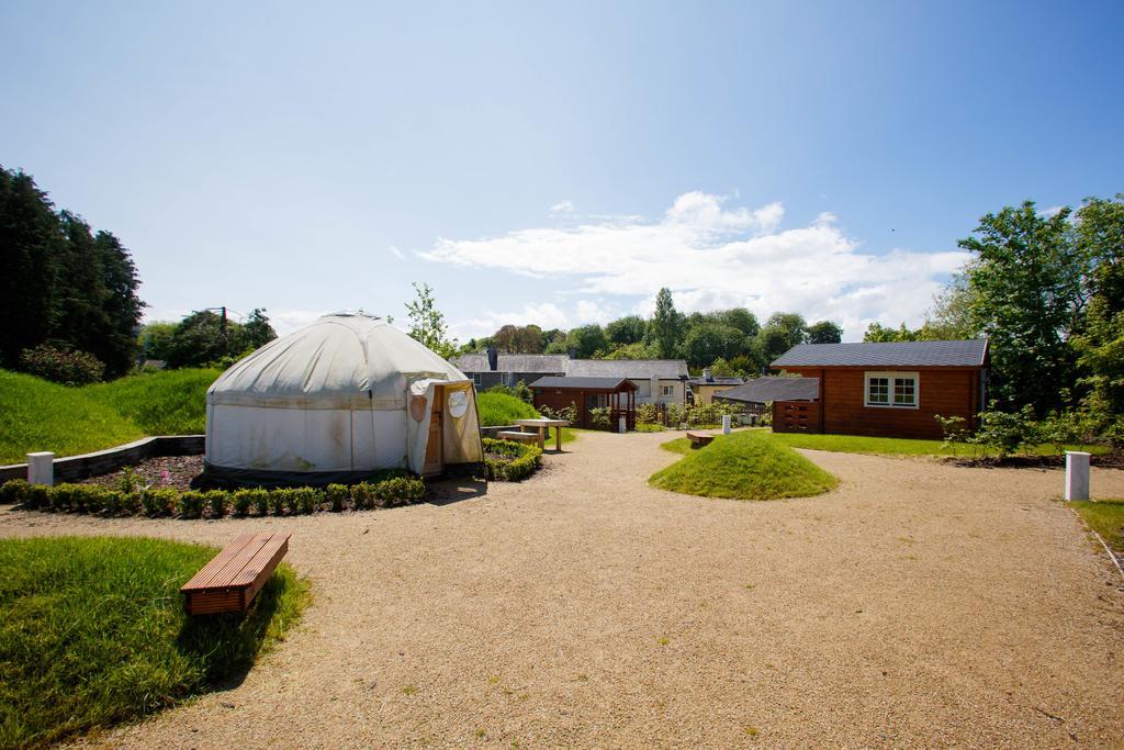 Giltraps Townhouse & Glamping Hotel Kinnitty Екстериор снимка