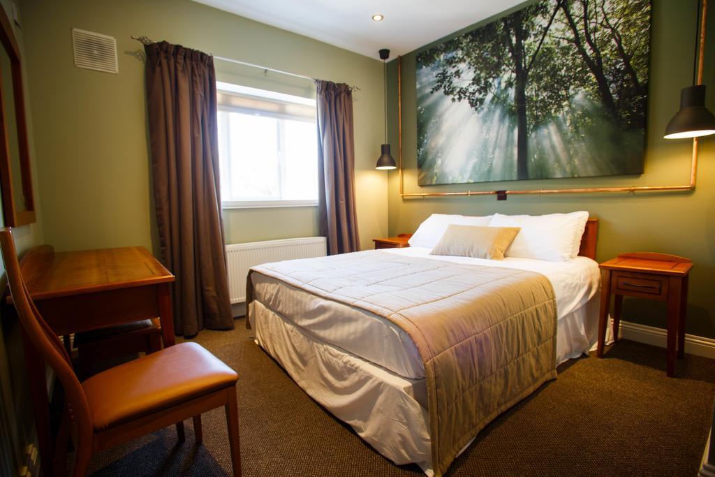 Giltraps Townhouse & Glamping Hotel Kinnitty Екстериор снимка